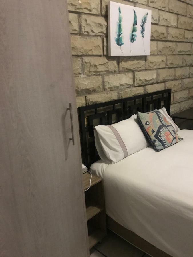 Queenspark Lodge 블룸폰테인 외부 사진