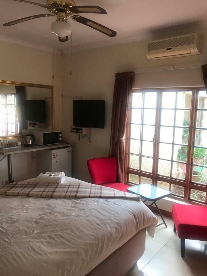 Queenspark Lodge 블룸폰테인 외부 사진
