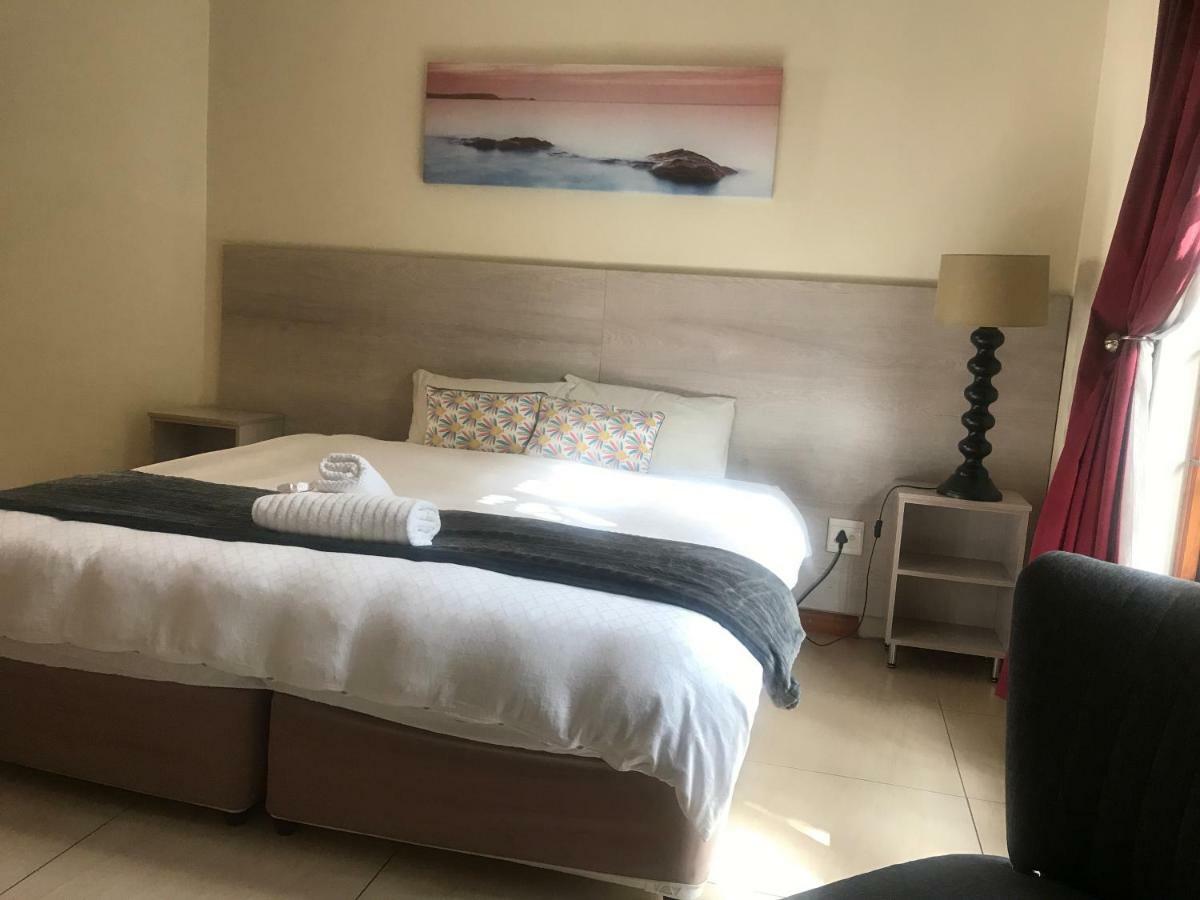 Queenspark Lodge 블룸폰테인 외부 사진